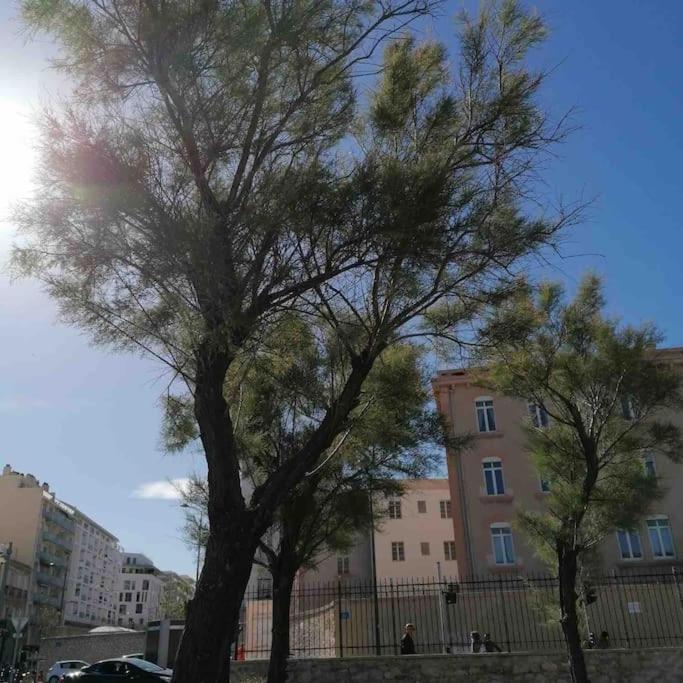 Magnifique Appartement T4, Plage Des Catalans Marseille Luaran gambar